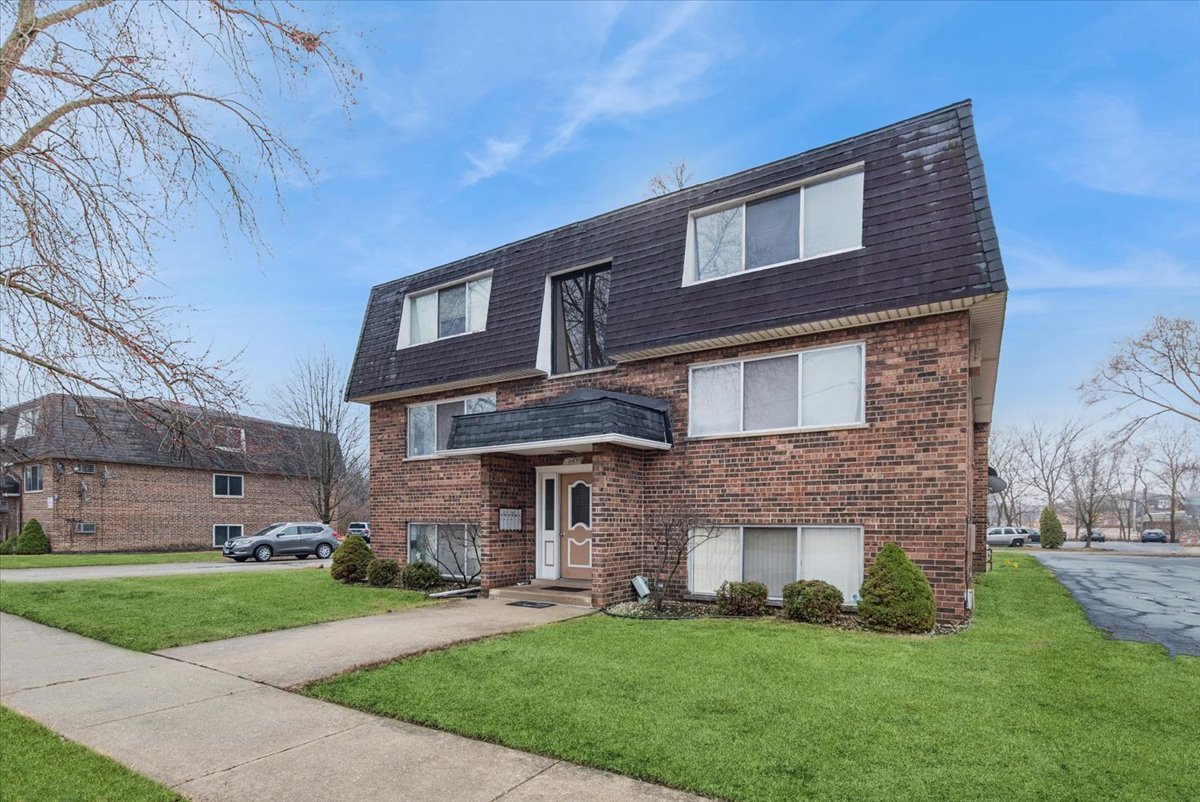 7061 170TH Street, Tinley Park, IL 60477