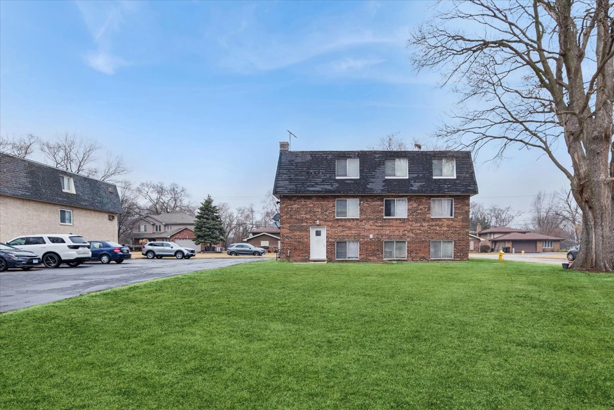 7061 170TH Street, Tinley Park, IL 60477