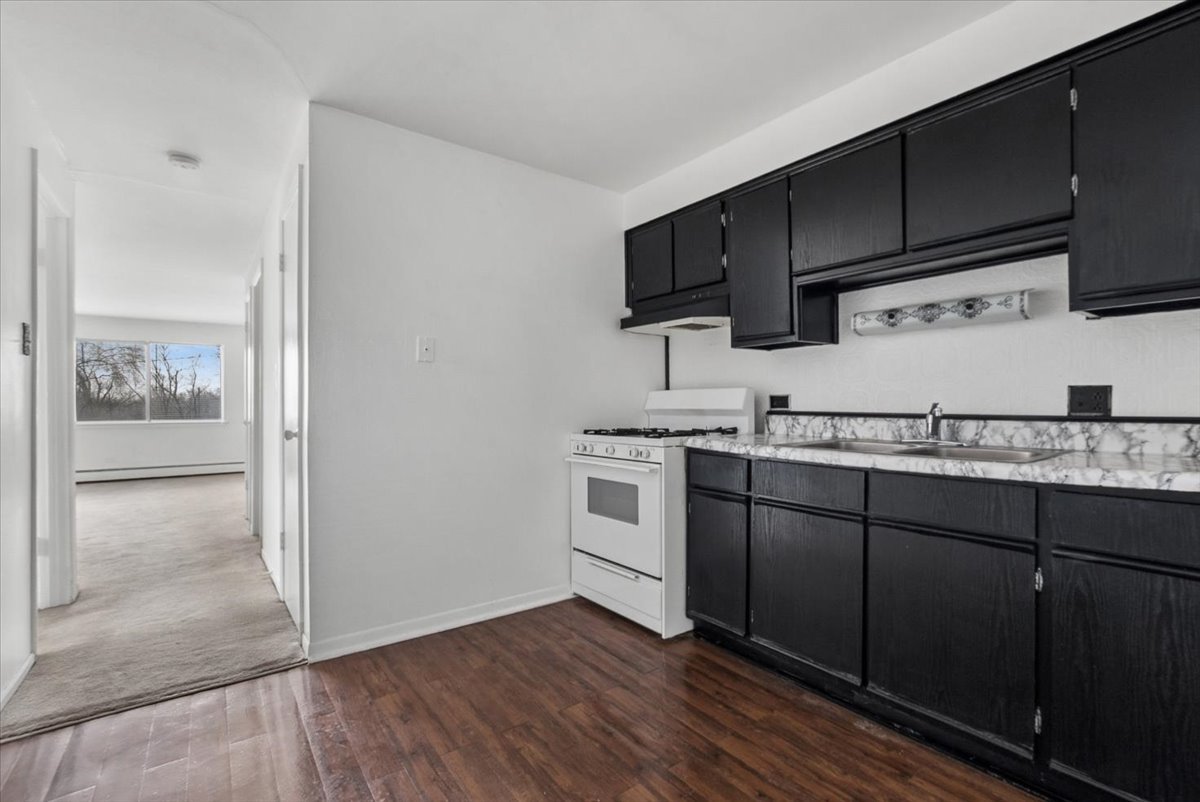 7061 170TH Street, Tinley Park, IL 60477