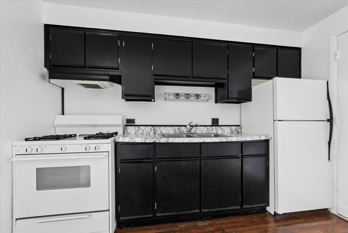 7061 170TH Street, Tinley Park, IL 60477