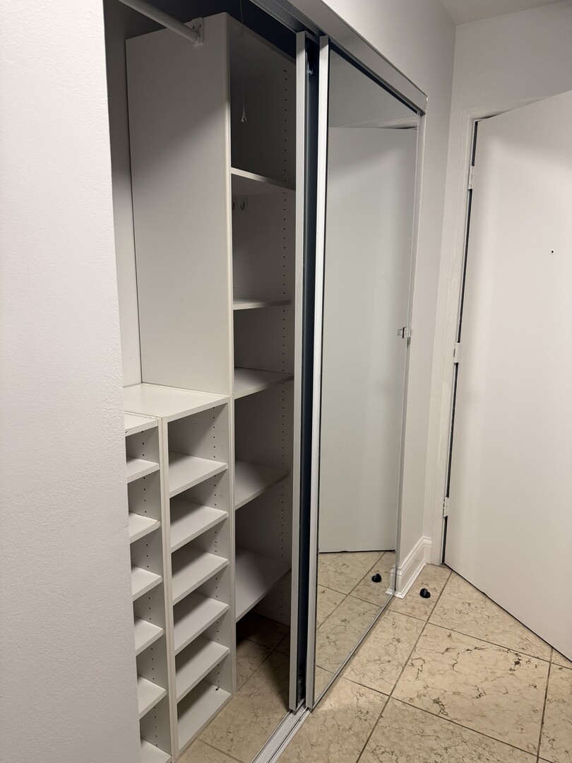 525 S Cleveland Avenue #104, Arlington Heights, IL 60005