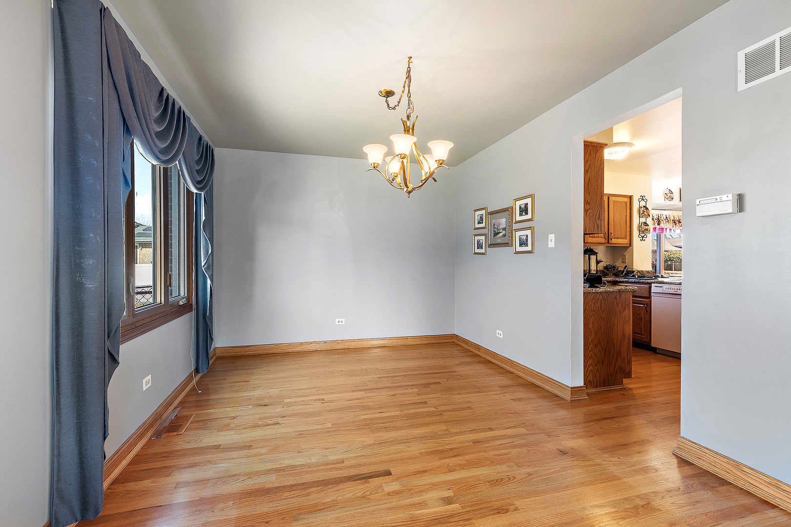 8112 Justin Court, Tinley Park, IL 60477