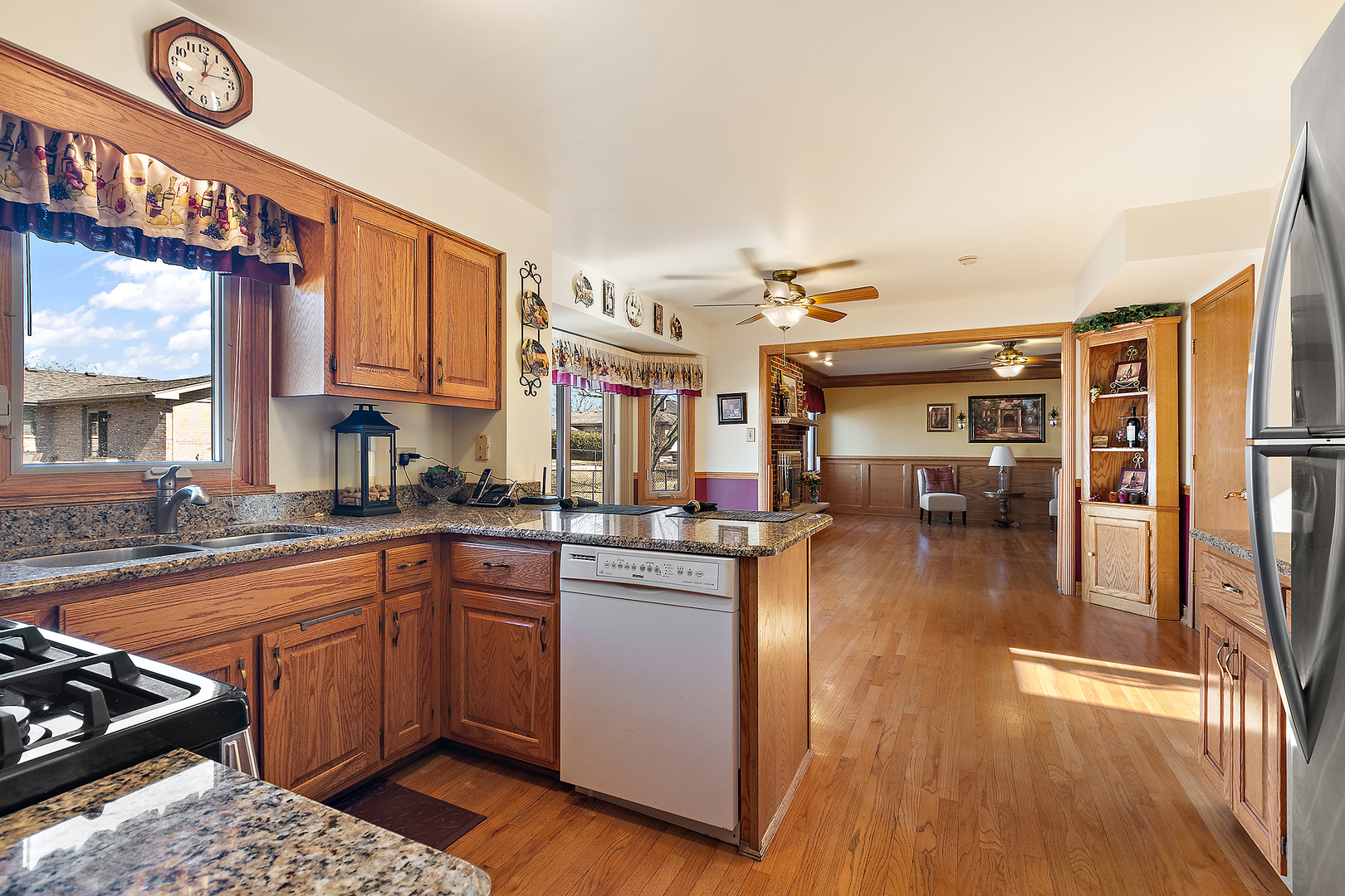 8112 Justin Court, Tinley Park, IL 60477