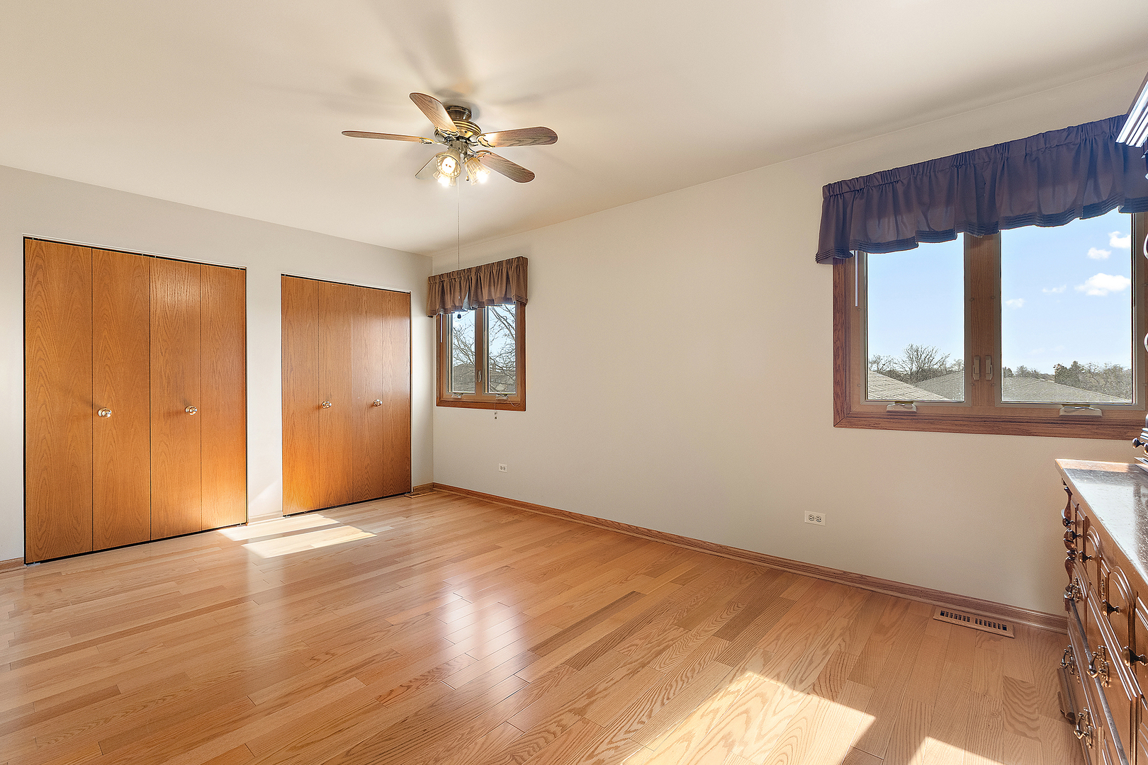 8112 Justin Court, Tinley Park, IL 60477