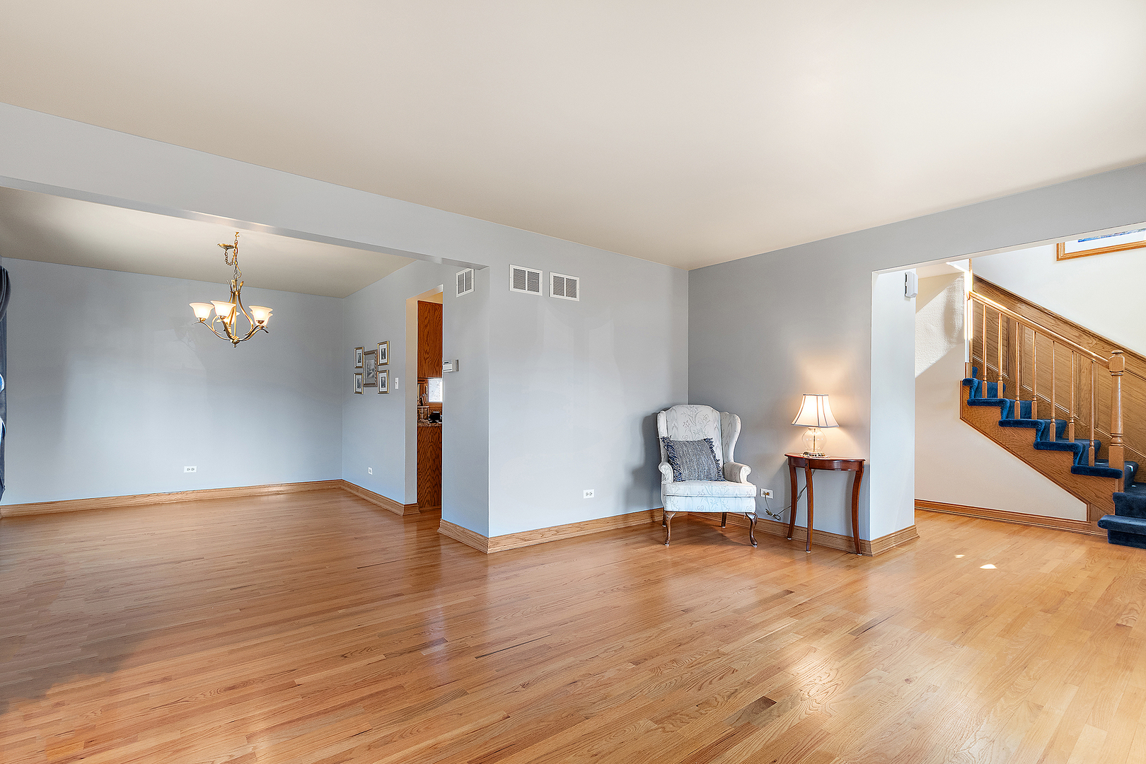 8112 Justin Court, Tinley Park, IL 60477