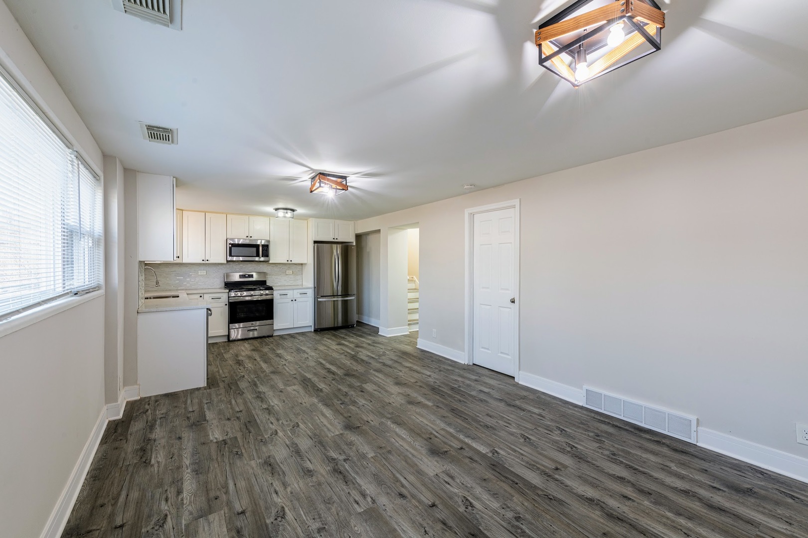 16039 Marion Drive, South Holland, IL 60473