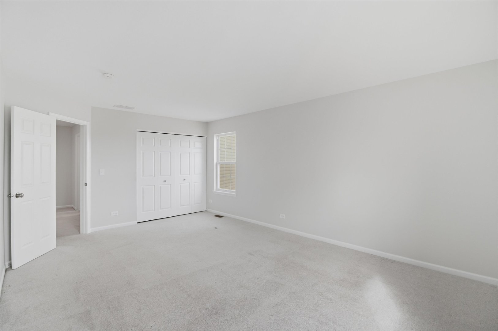 2511 Hennig Road, Hampshire, IL 60140