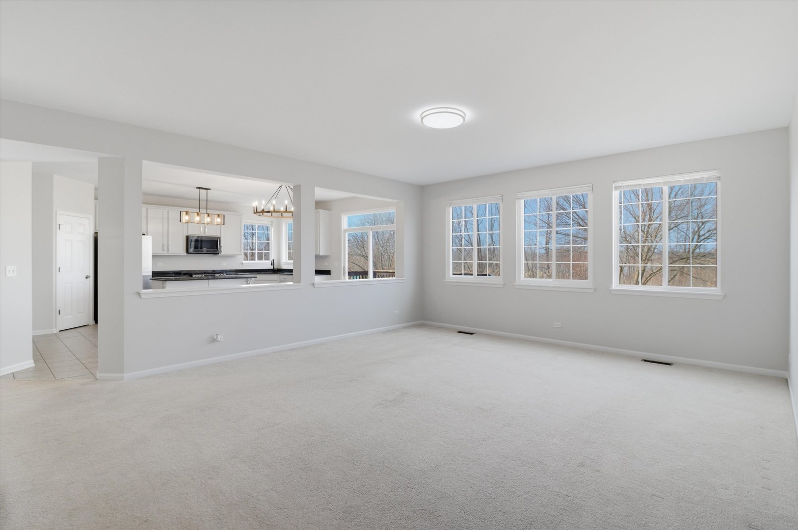 2511 Hennig Road, Hampshire, IL 60140