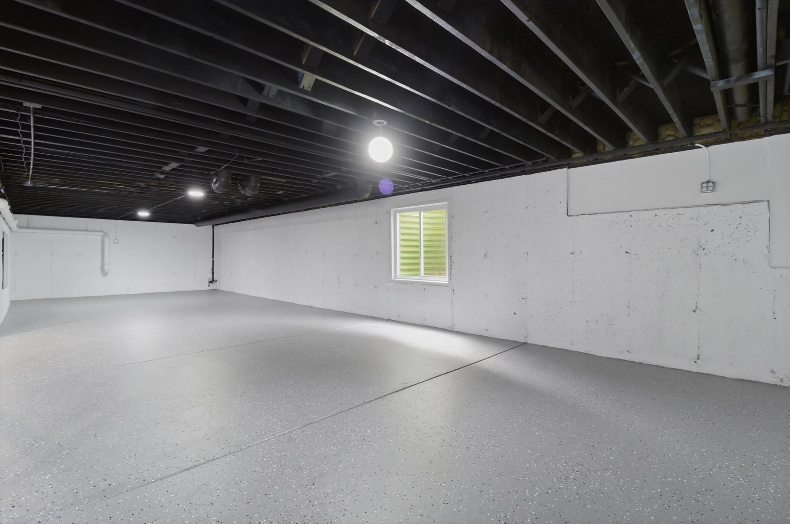 2511 Hennig Road, Hampshire, IL 60140