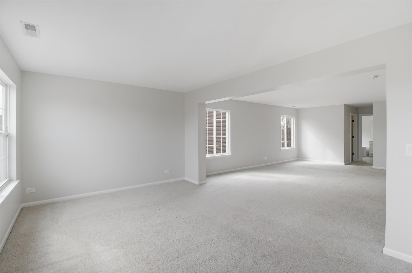 2511 Hennig Road, Hampshire, IL 60140