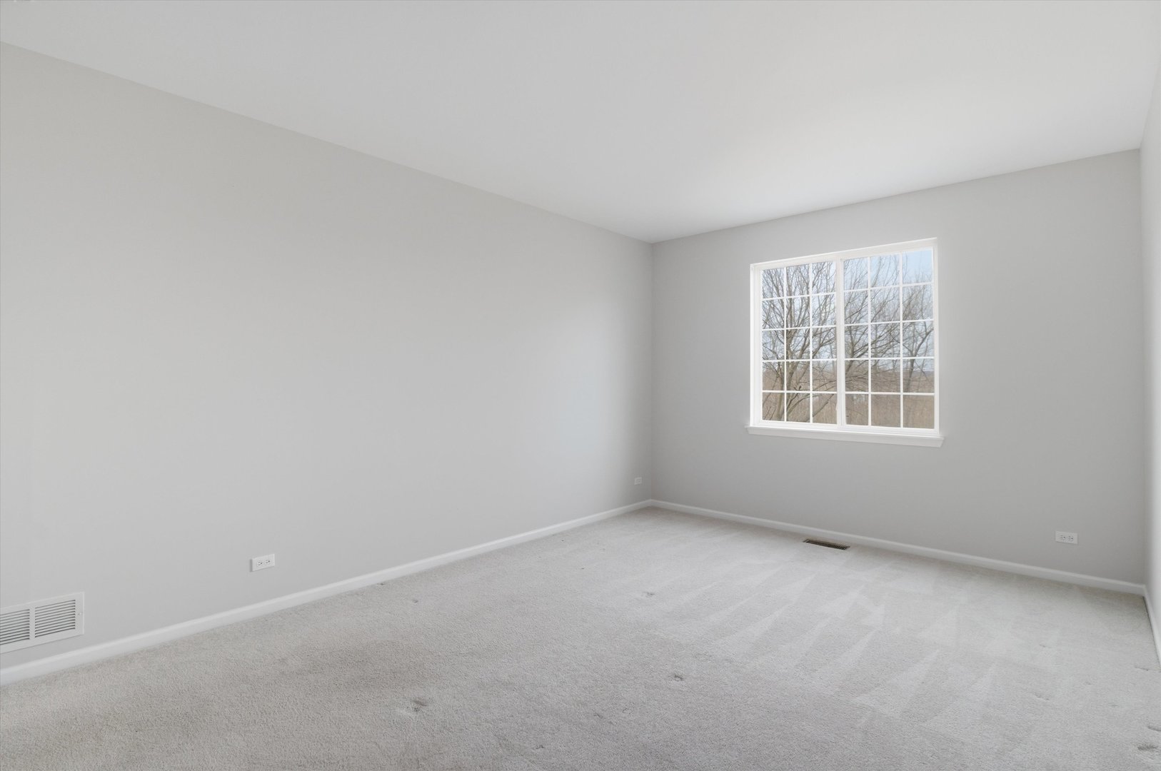 2511 Hennig Road, Hampshire, IL 60140