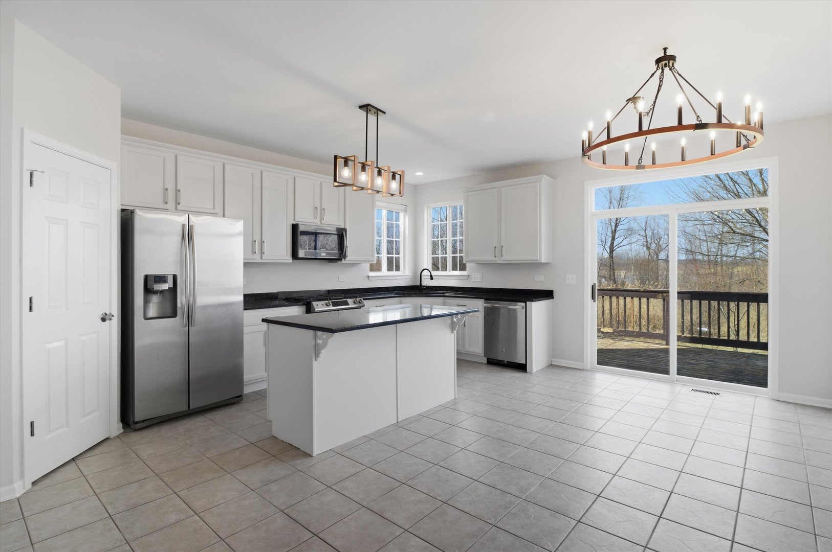 2511 Hennig Road, Hampshire, IL 60140