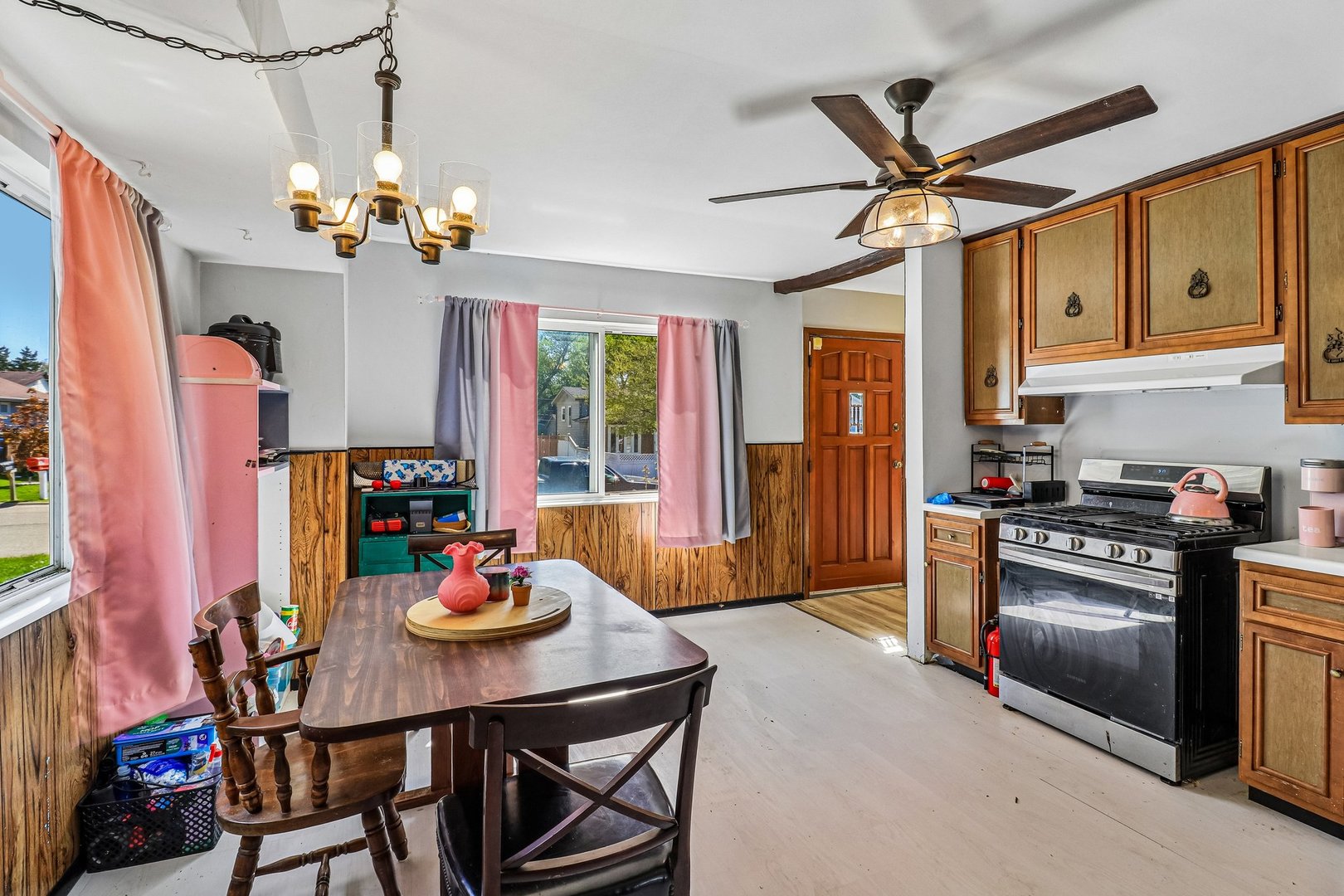1504 Elm Avenue, Round Lake Beach, IL 60073