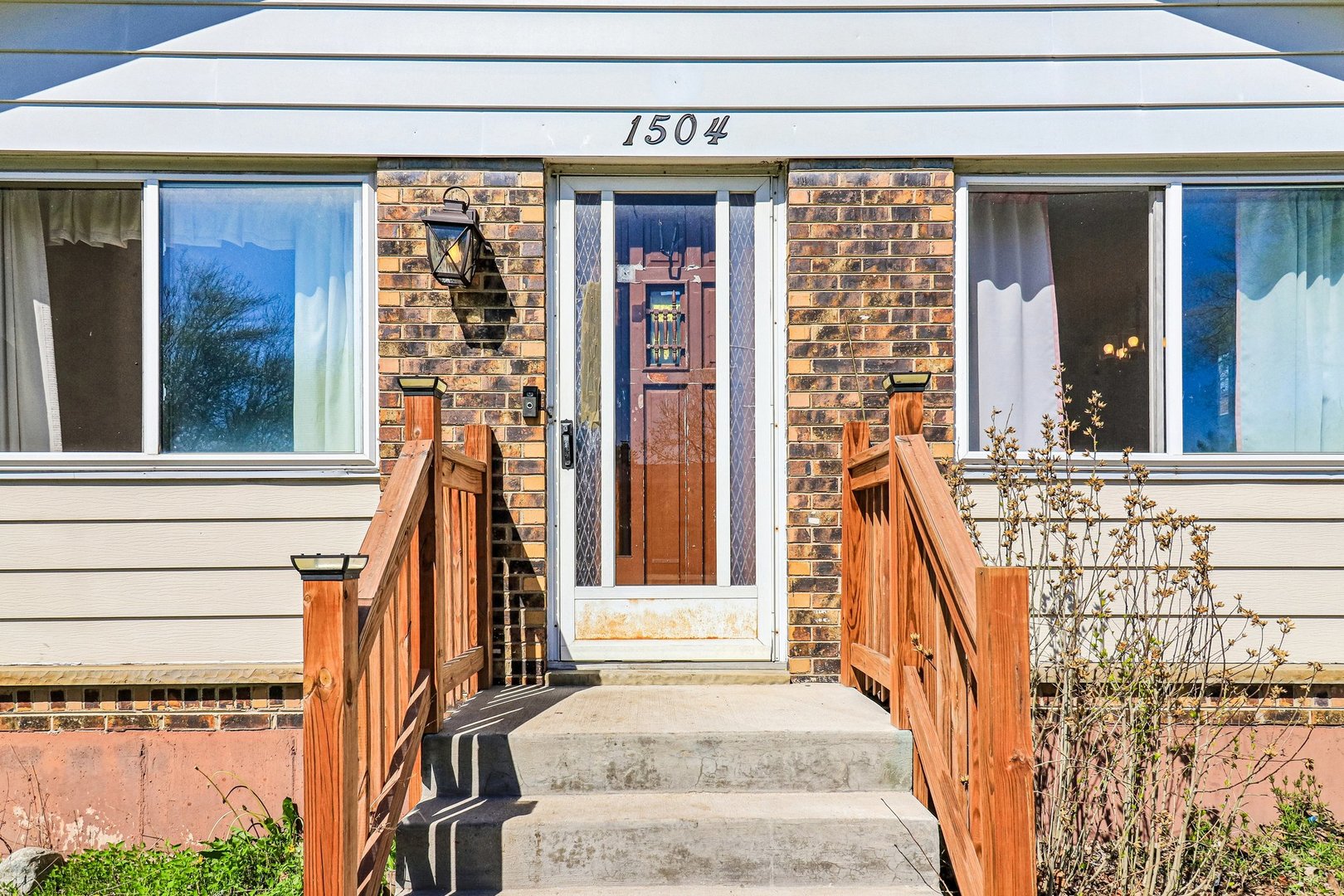 1504 Elm Avenue, Round Lake Beach, IL 60073