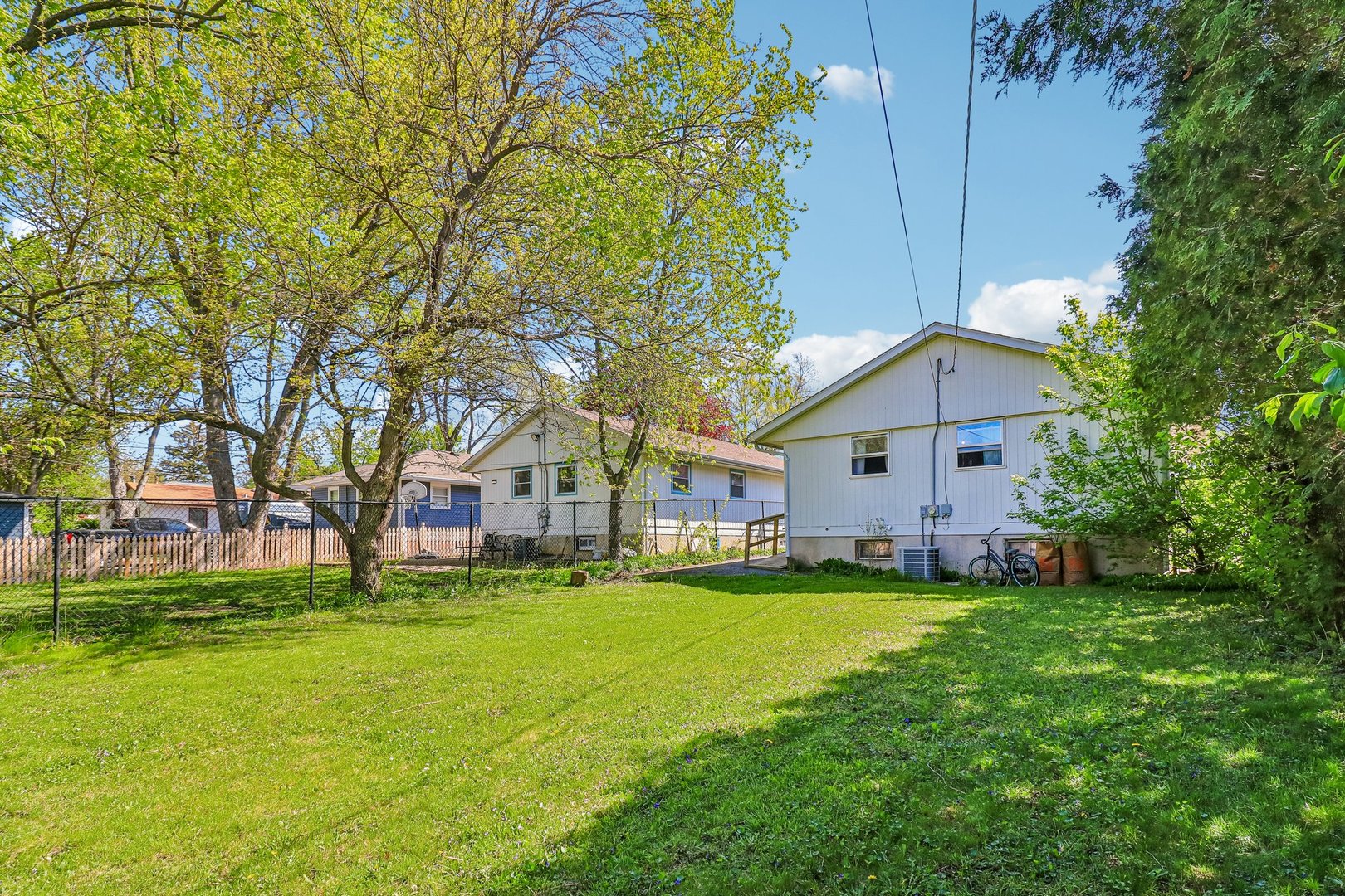 1504 Elm Avenue, Round Lake Beach, IL 60073