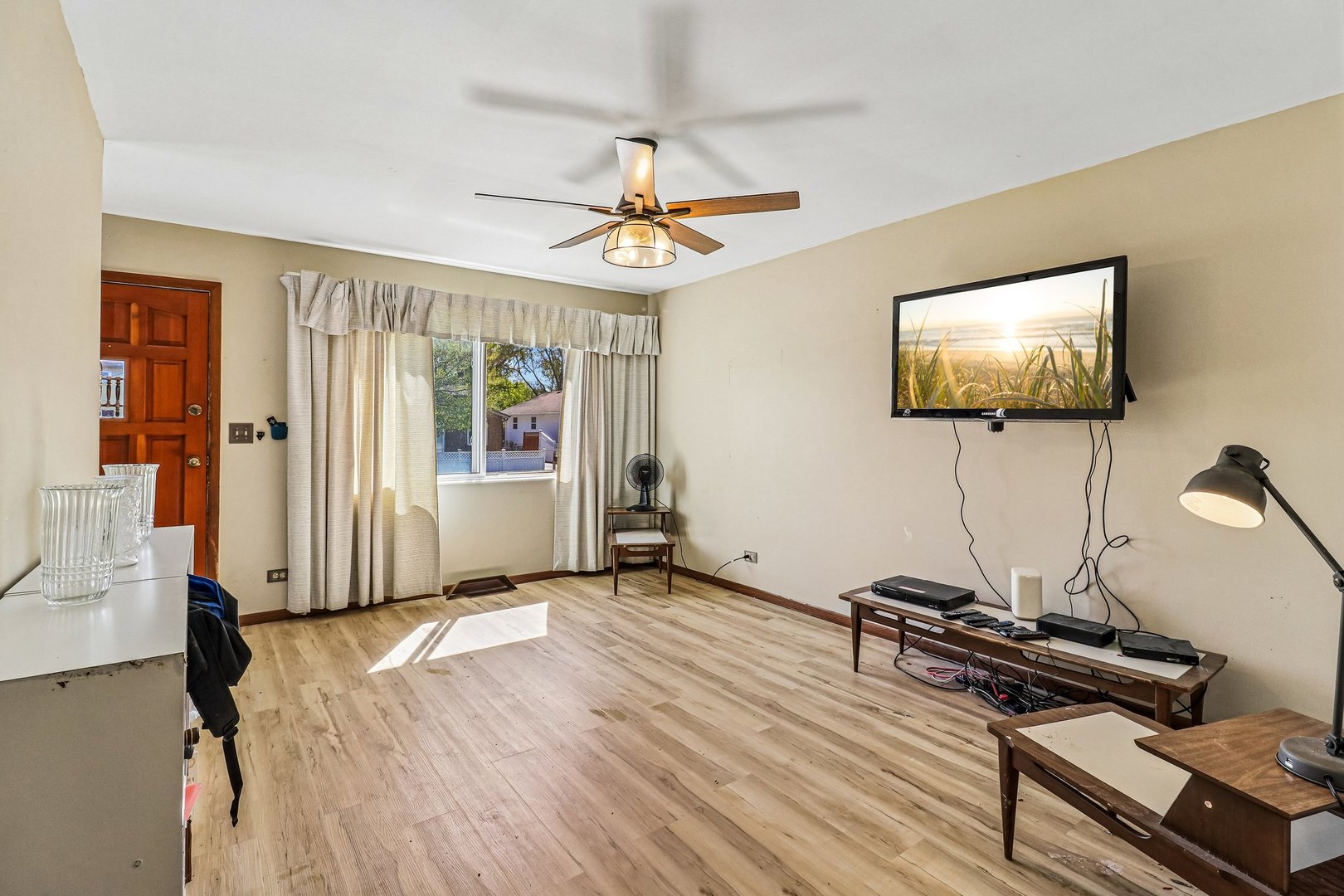 1504 Elm Avenue, Round Lake Beach, IL 60073