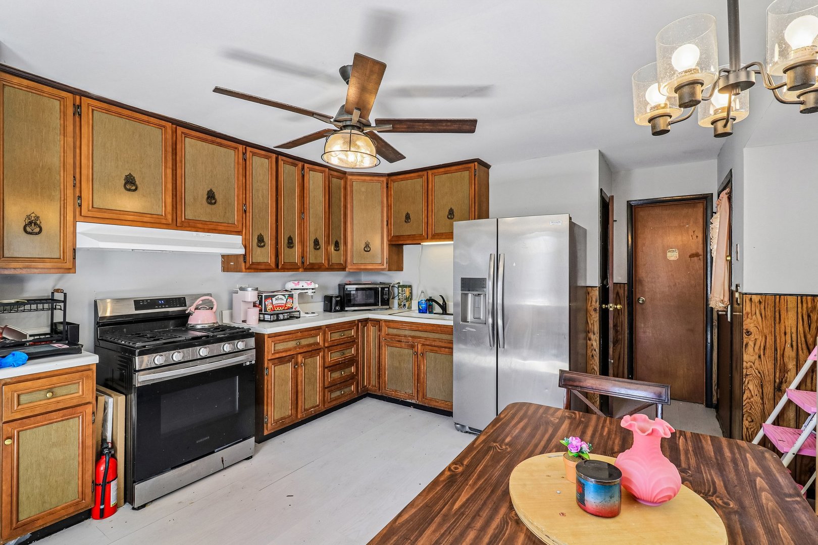 1504 Elm Avenue, Round Lake Beach, IL 60073