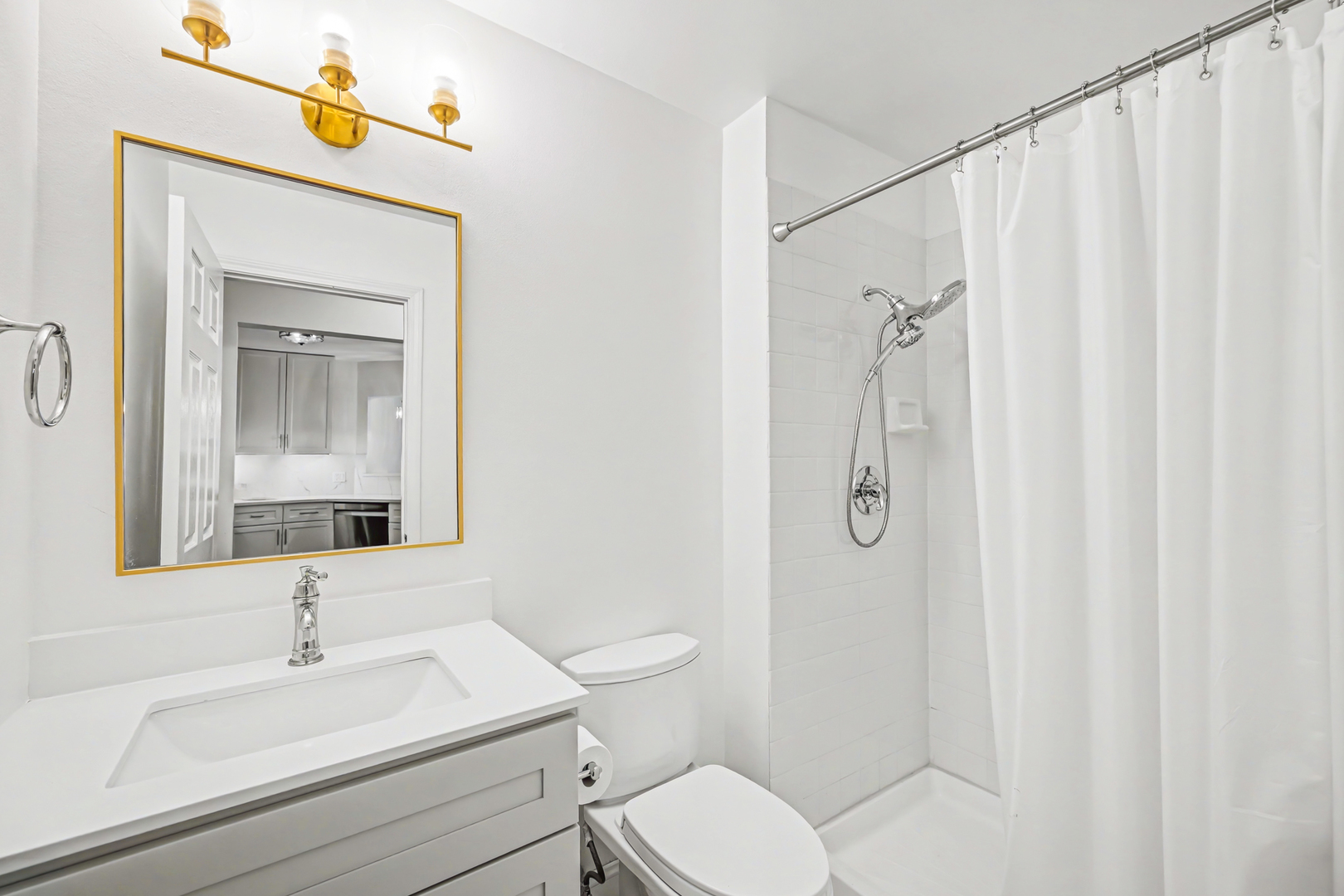 2012 N Silver Lake Road #2012, Arlington Heights, IL 60004