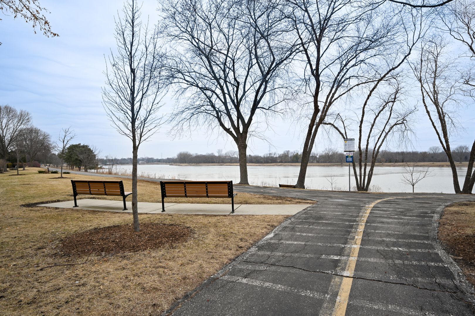 2012 N Silver Lake Road #2012, Arlington Heights, IL 60004