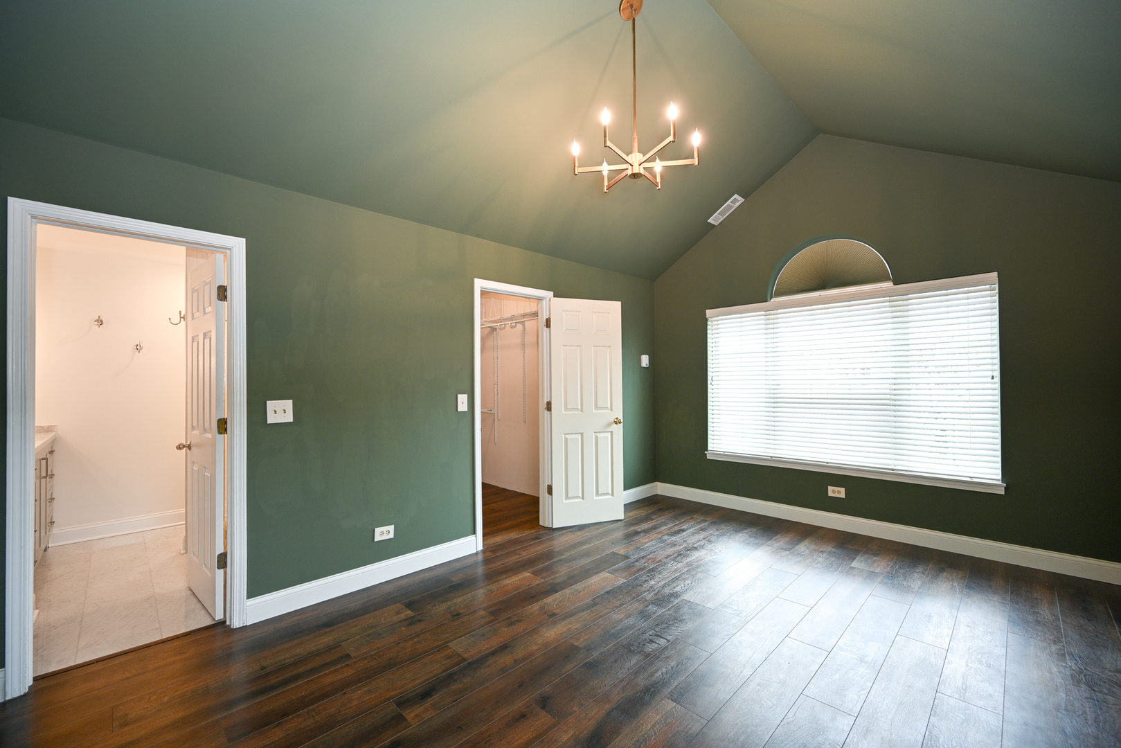 2012 N Silver Lake Road #2012, Arlington Heights, IL 60004