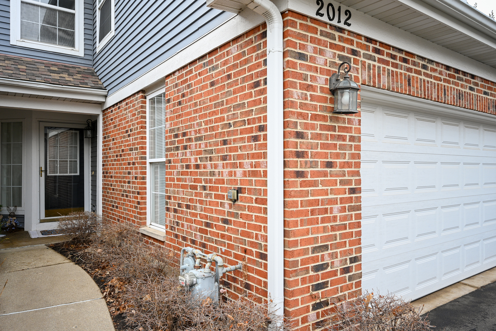 2012 N Silver Lake Road #2012, Arlington Heights, IL 60004