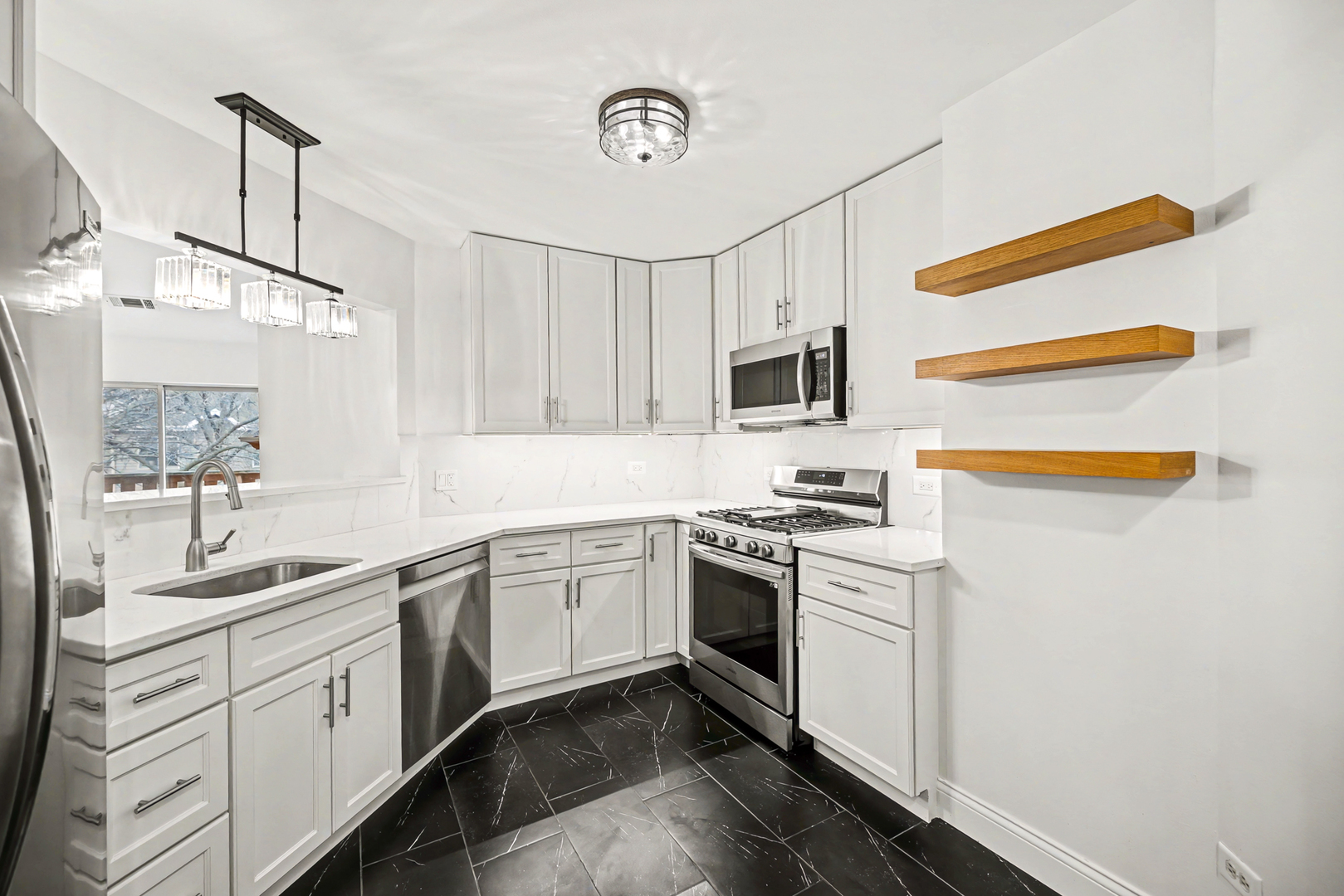 2012 N Silver Lake Road #2012, Arlington Heights, IL 60004