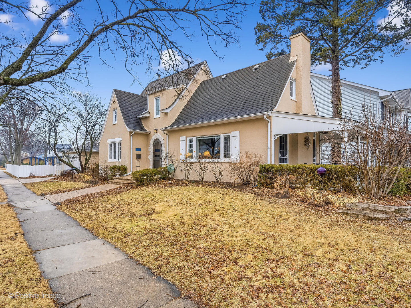 702 N CATHERINE Avenue, La Grange Park, IL 60526