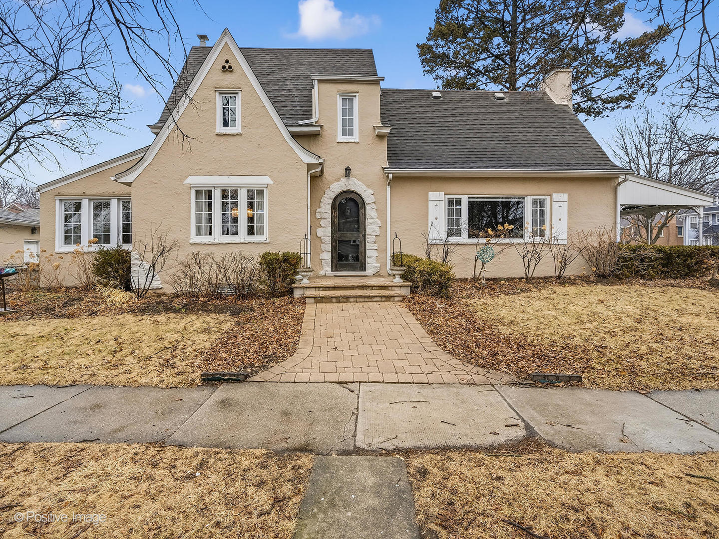 702 N CATHERINE Avenue, La Grange Park, IL 60526