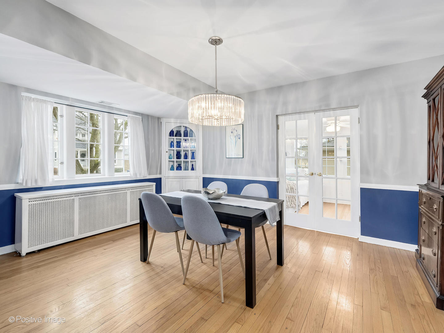 702 N CATHERINE Avenue, La Grange Park, IL 60526