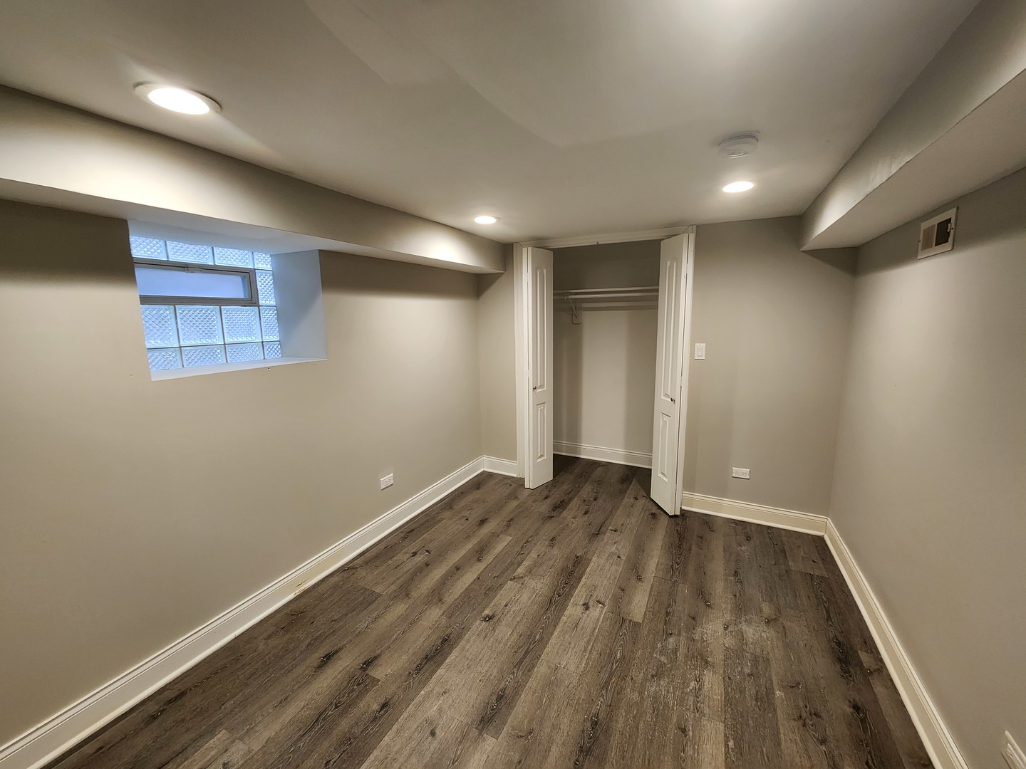 8837 S THROOP Street, Chicago, IL 60620