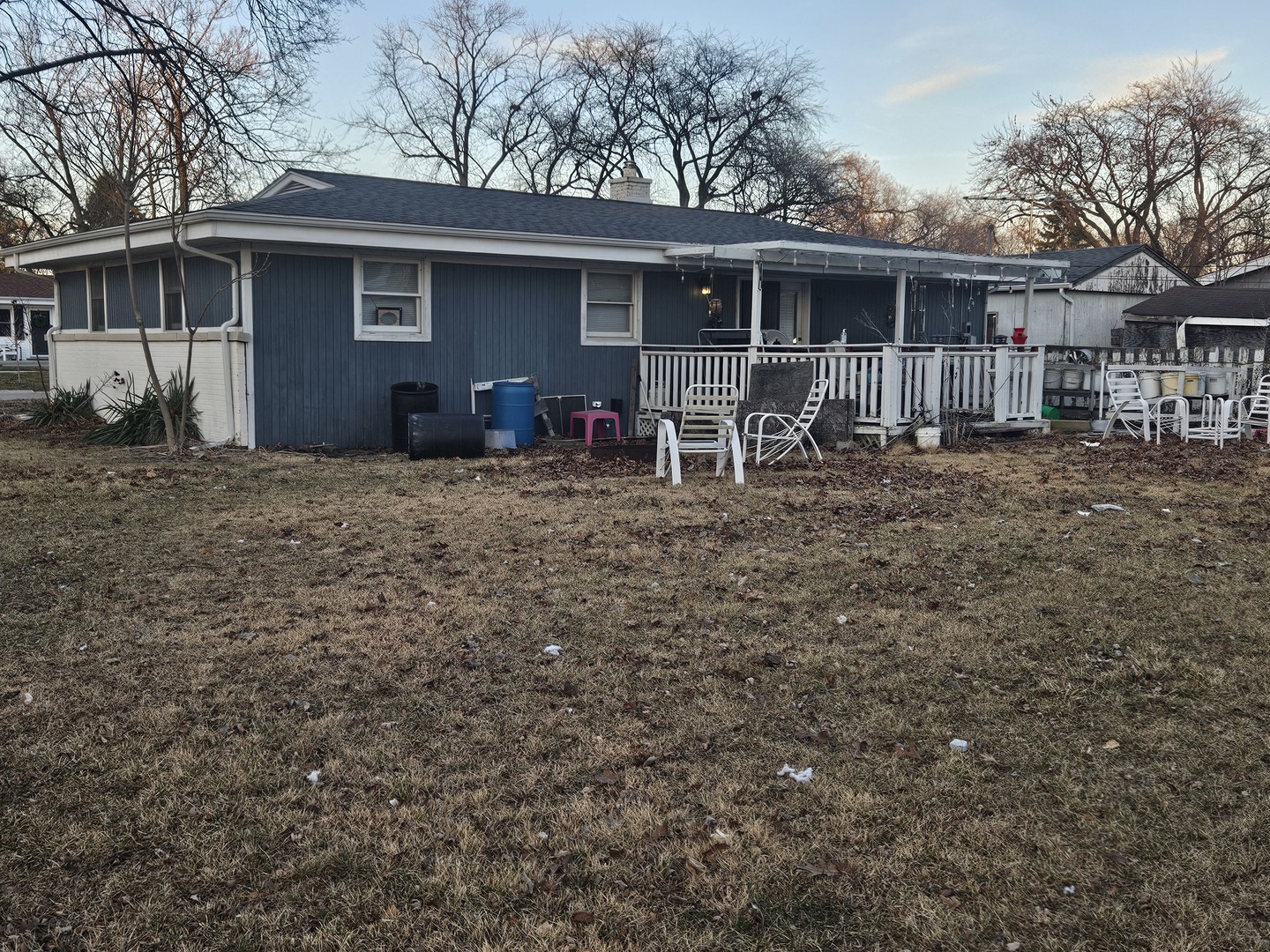 649 E Eisenhower Avenue, Palatine, IL 60074