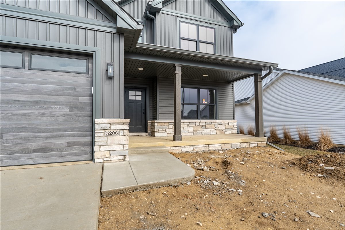 5206 Finlen Lane, Bloomington, IL 61705