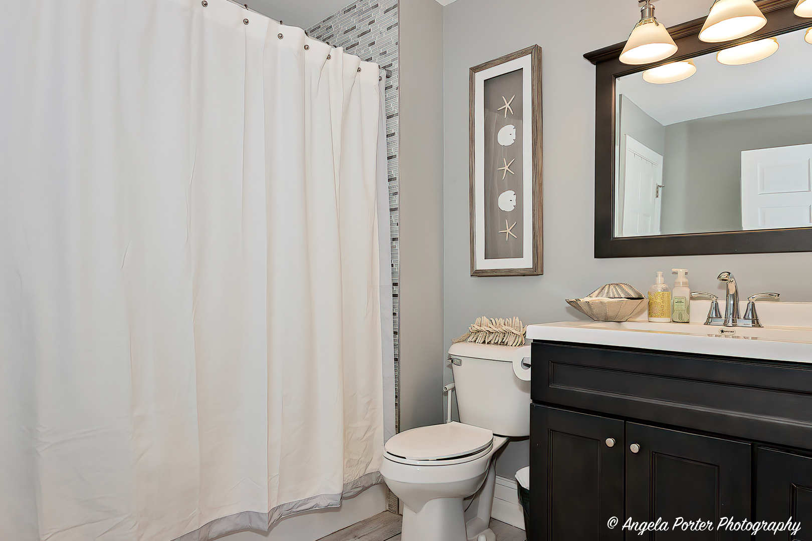 41653 N Lotus Avenue, Antioch, IL 60002