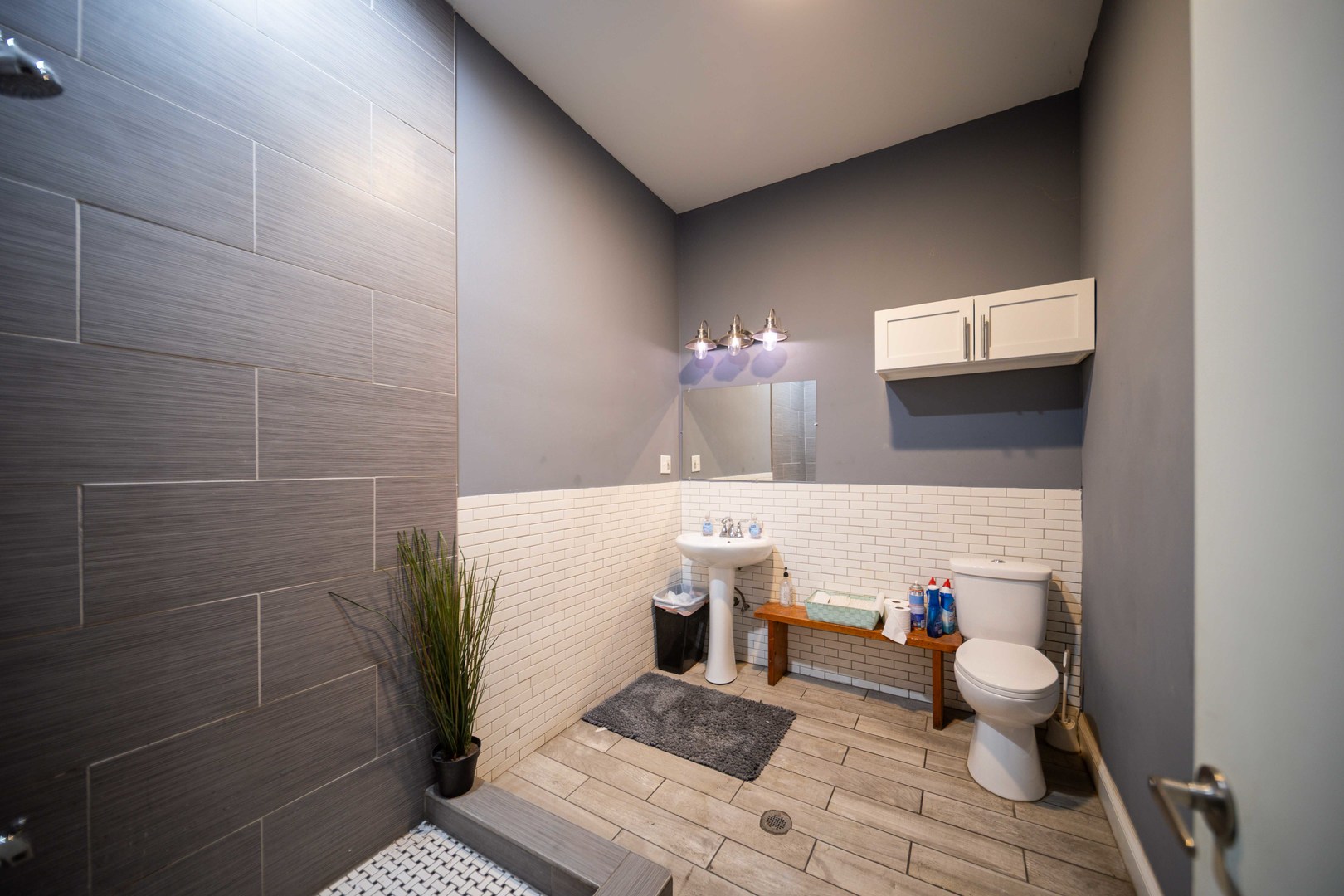 3530 W Armitage Avenue, Chicago, IL 60647