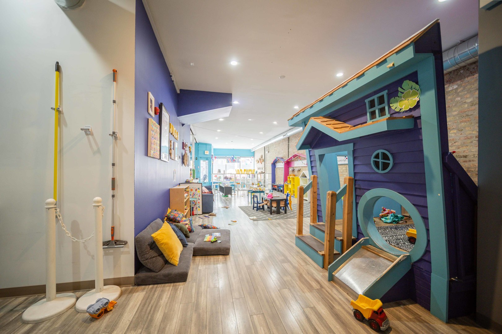 3530 W Armitage Avenue, Chicago, IL 60647