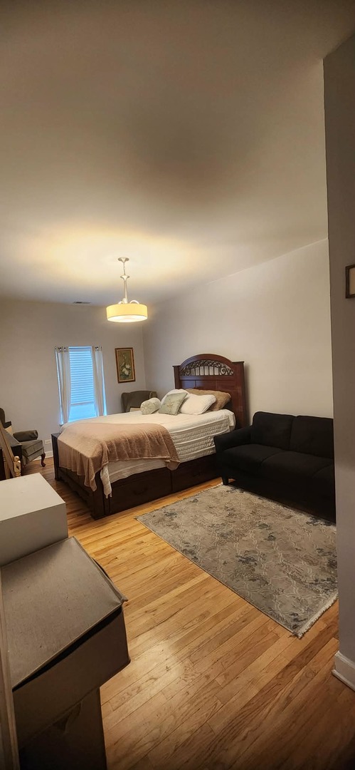 6324 S Kimbark Avenue #405, Chicago, IL 60637