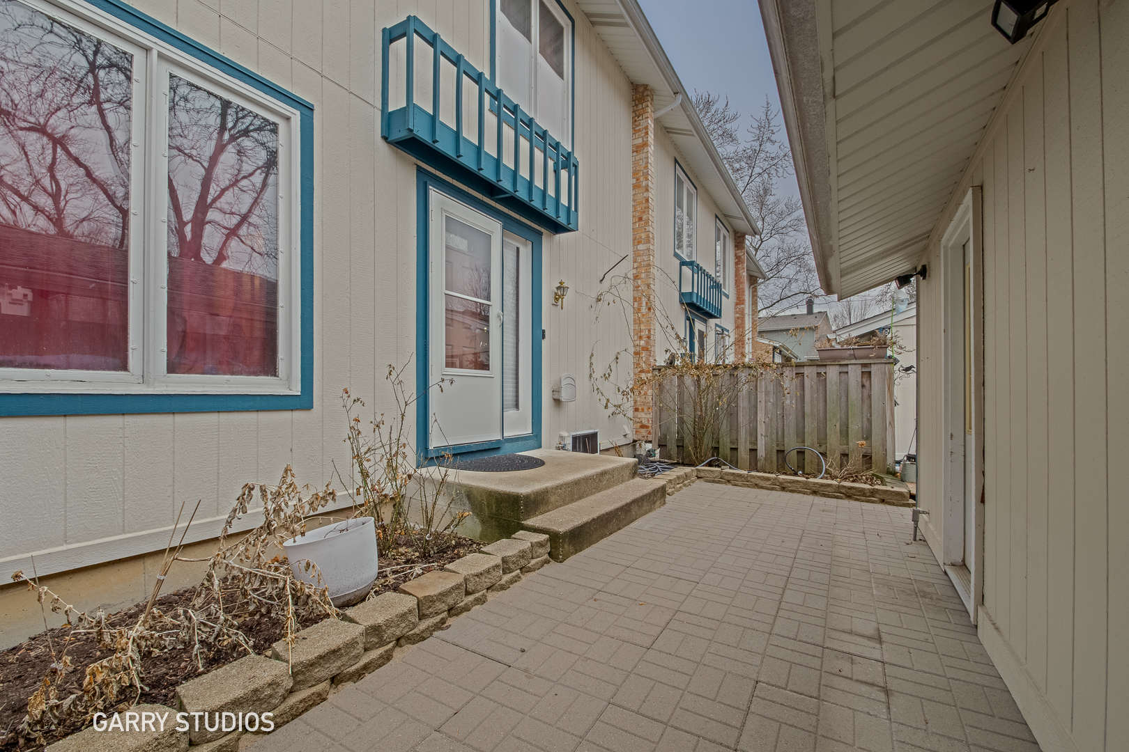 233 Lakeview Lane, Bloomingdale, IL 60108