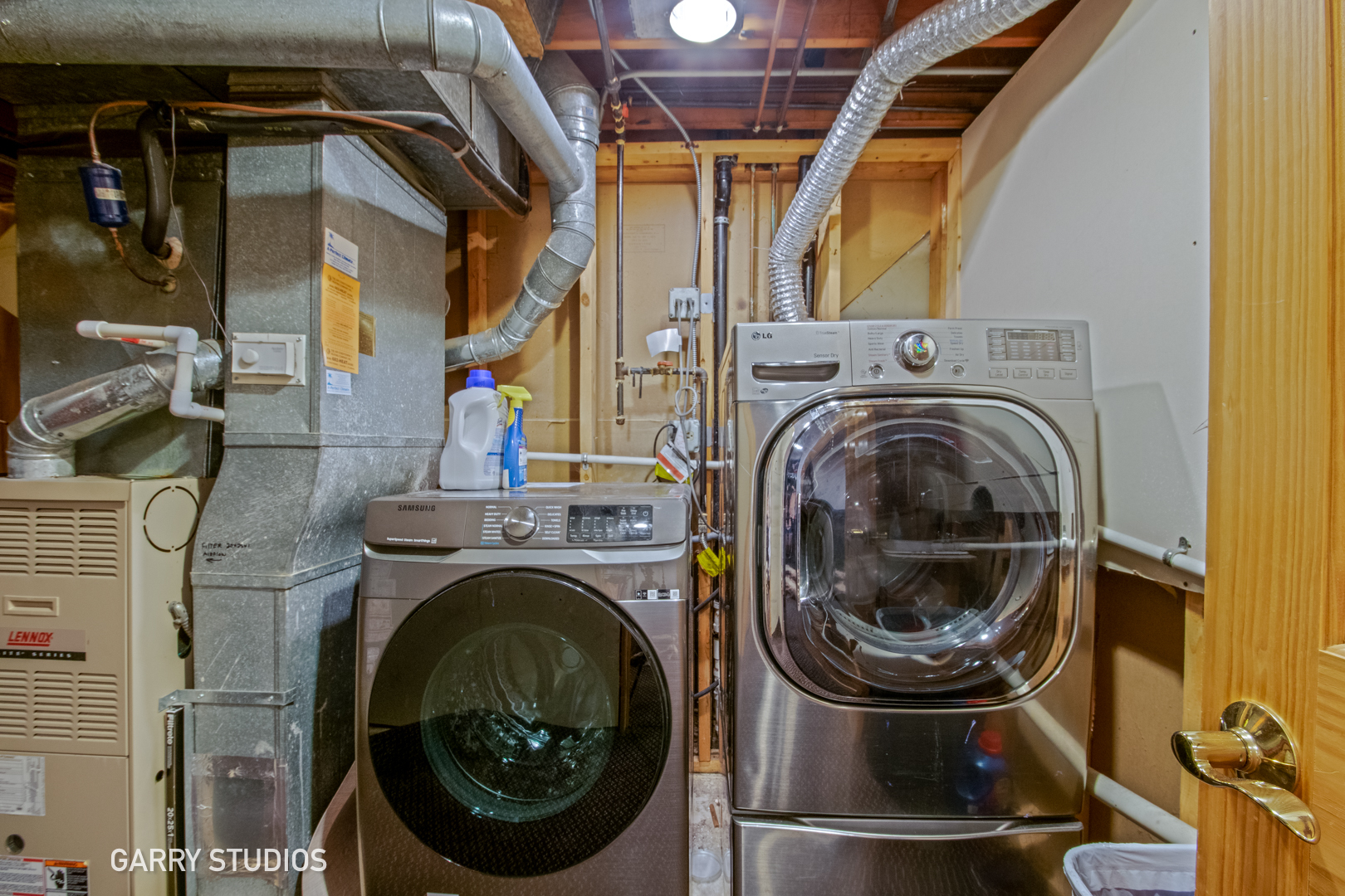 233 Lakeview Lane, Bloomingdale, IL 60108