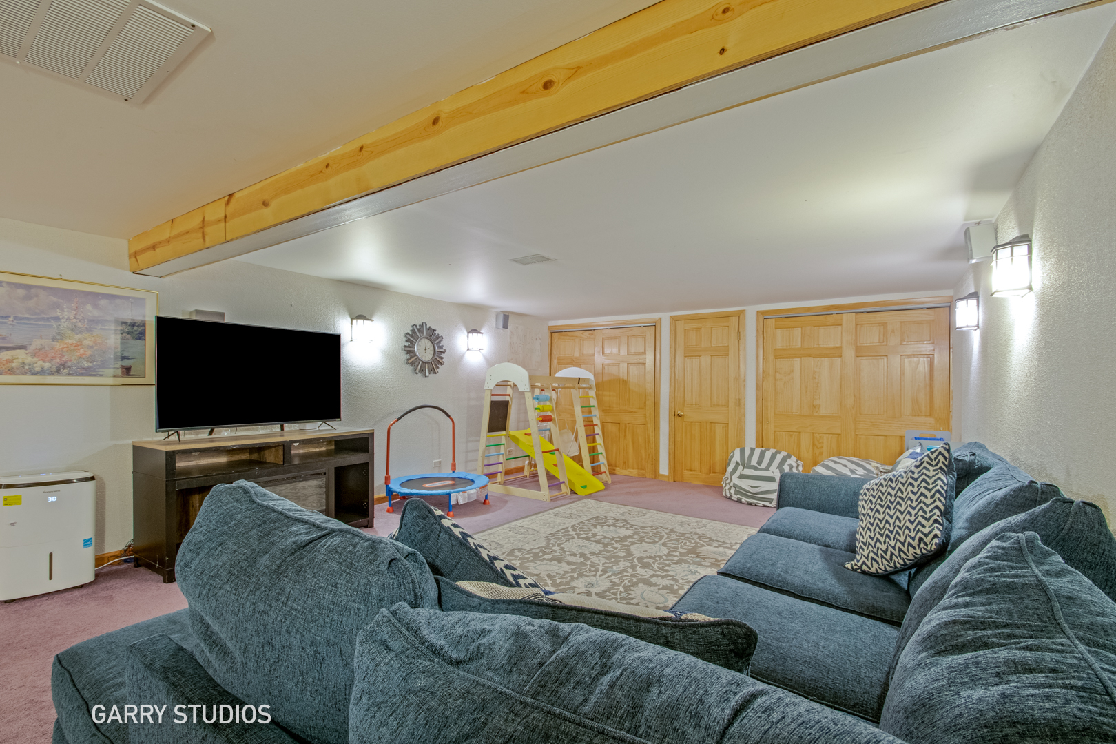 233 Lakeview Lane, Bloomingdale, IL 60108