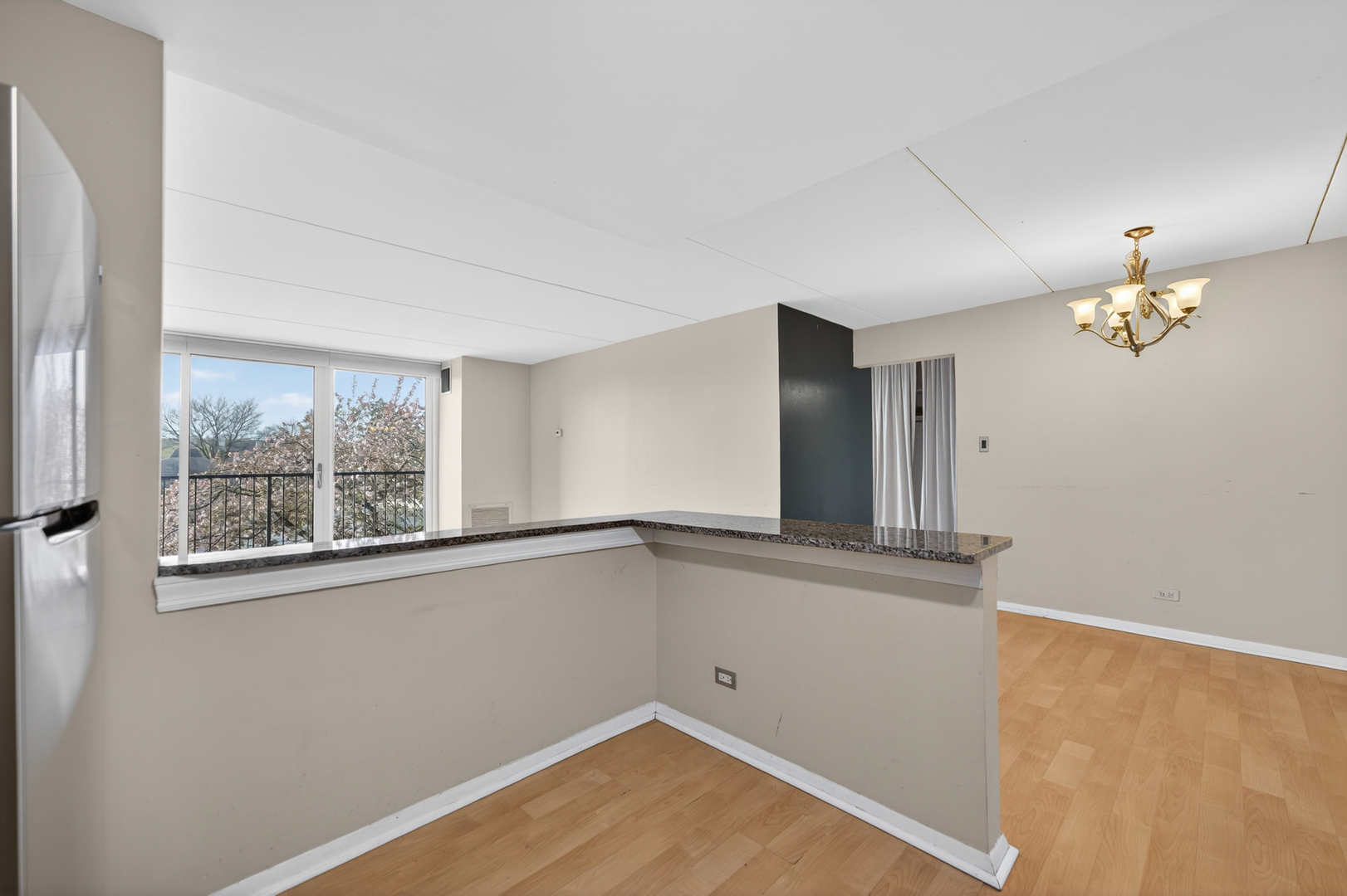 2015 S Finley Road #209, Lombard, IL 60148