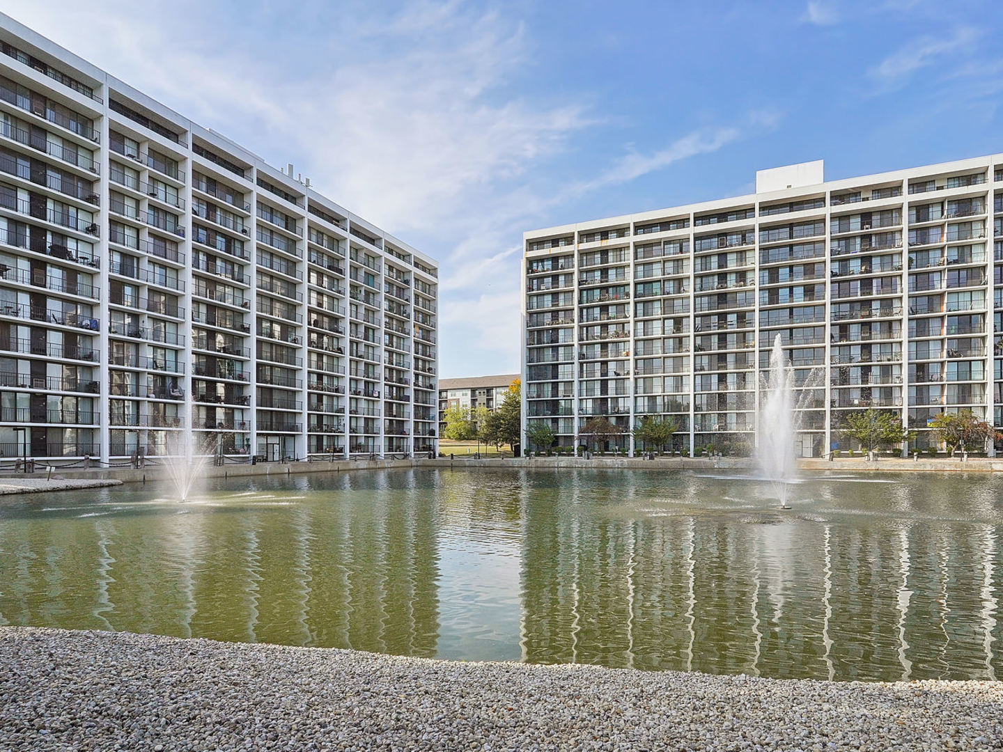 2015 S Finley Road #209, Lombard, IL 60148