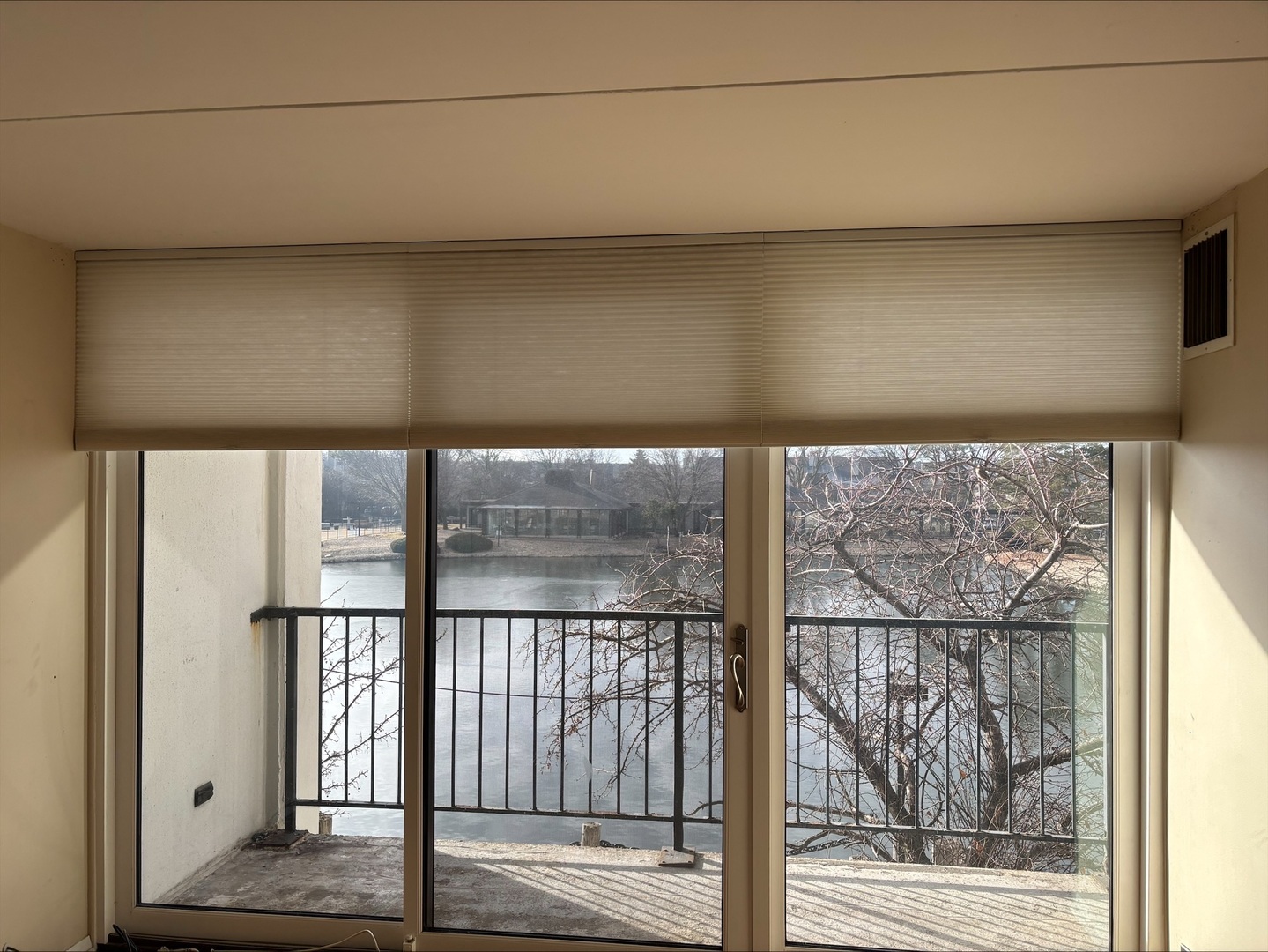 2015 S Finley Road #209, Lombard, IL 60148