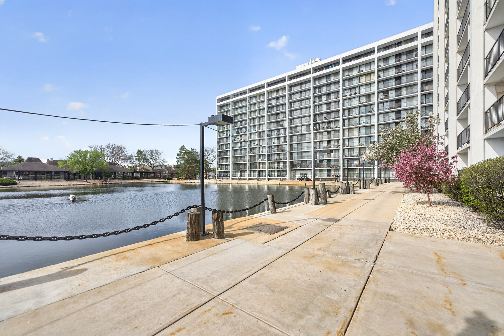 2015 S Finley Road #209, Lombard, IL 60148