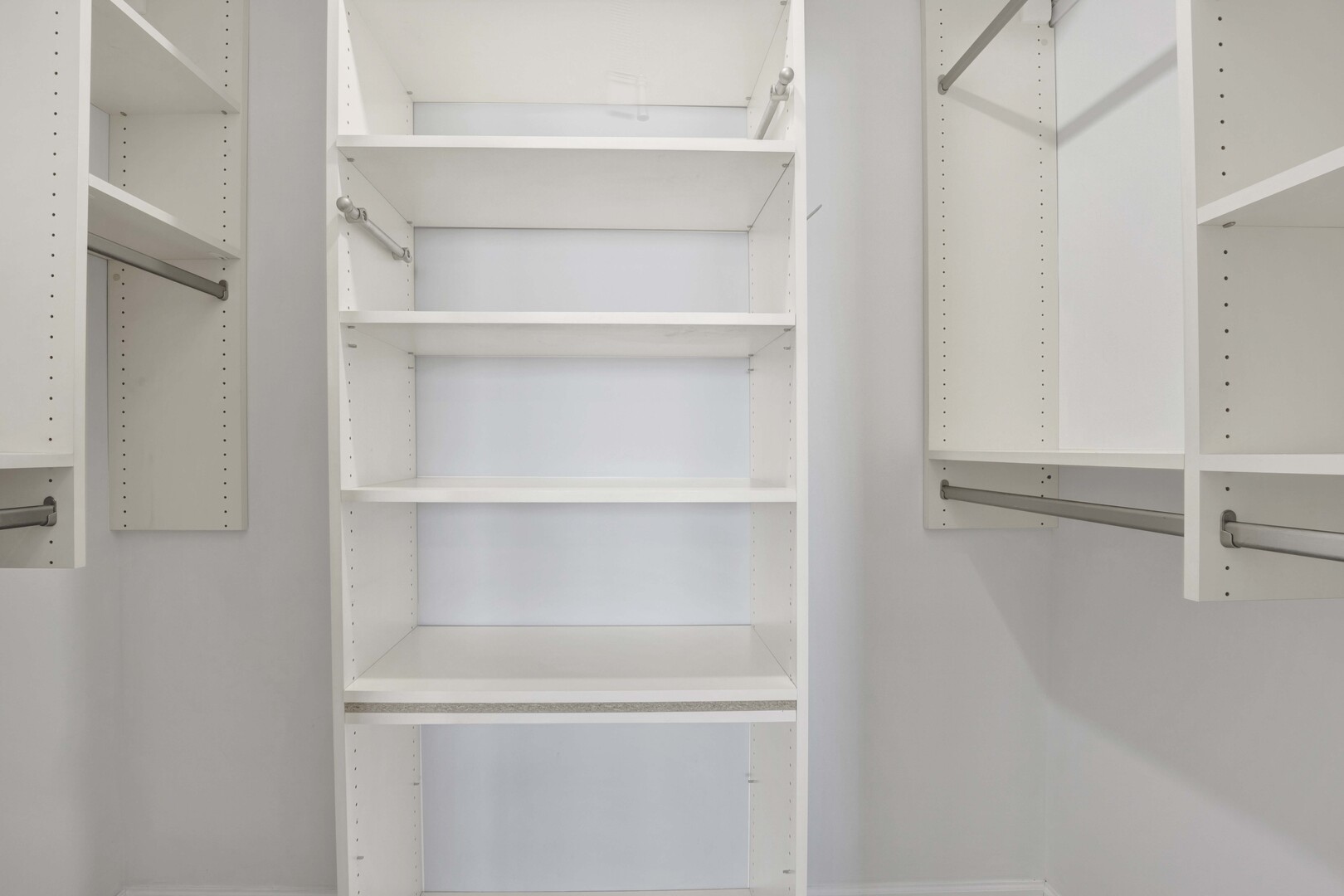 1030 N State Street #34D, Chicago, IL 60610