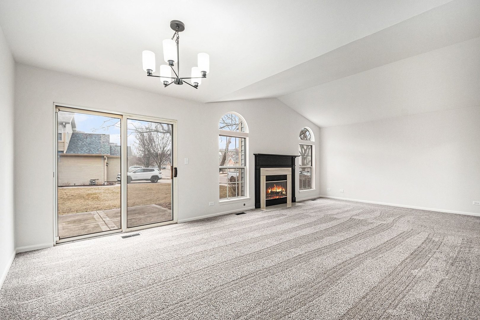 1403 Club Drive, Glendale Heights, IL 60139