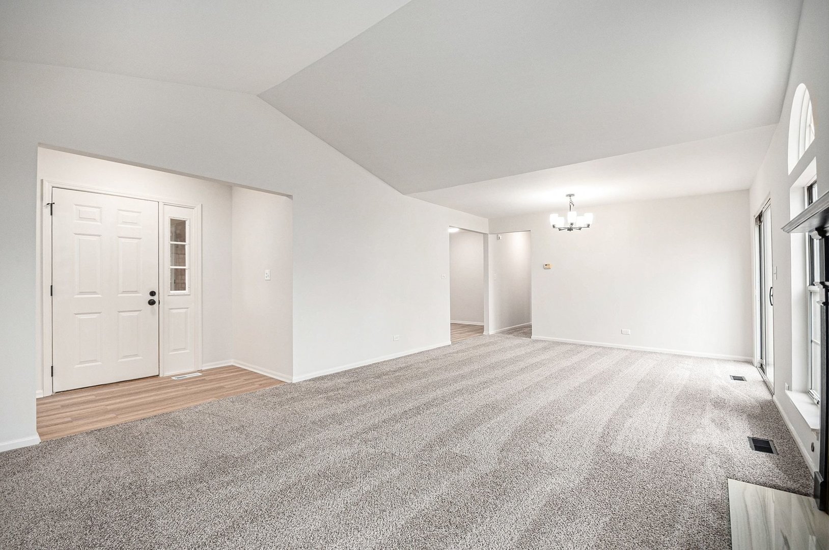 1403 Club Drive, Glendale Heights, IL 60139