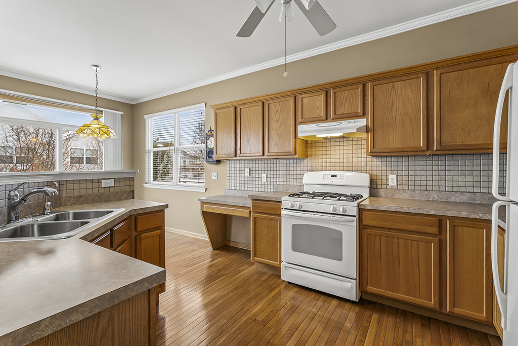 1553 Benzie Circle, Romeoville, IL 60446