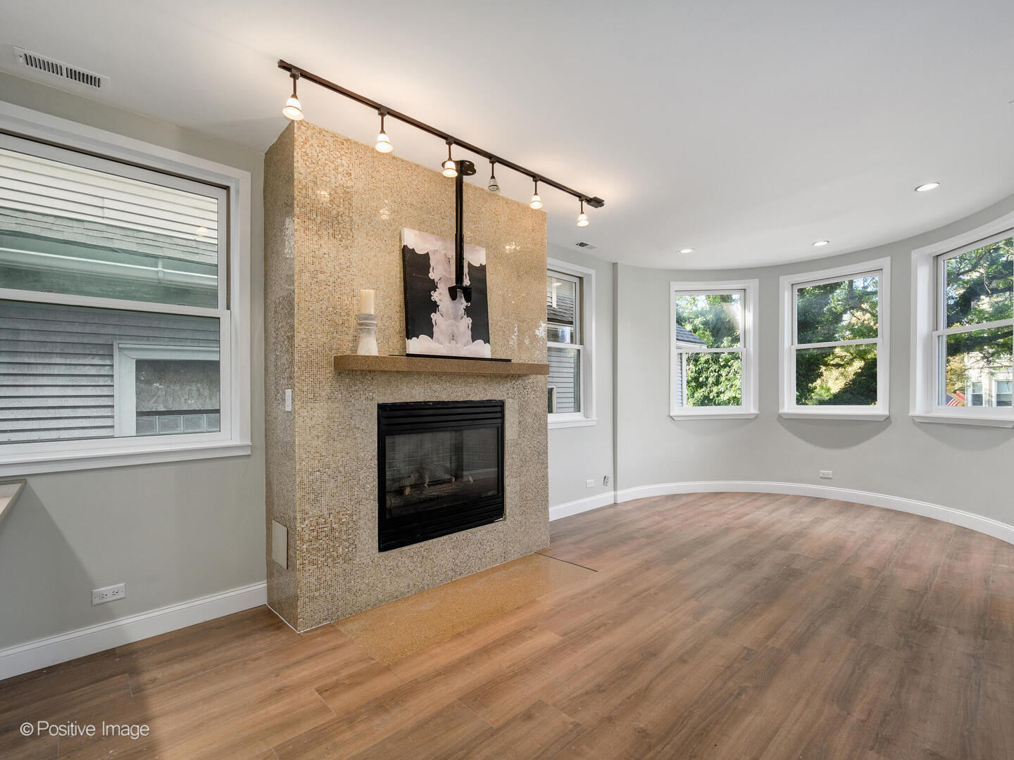 3033 N Racine Avenue #2, Chicago, IL 60657