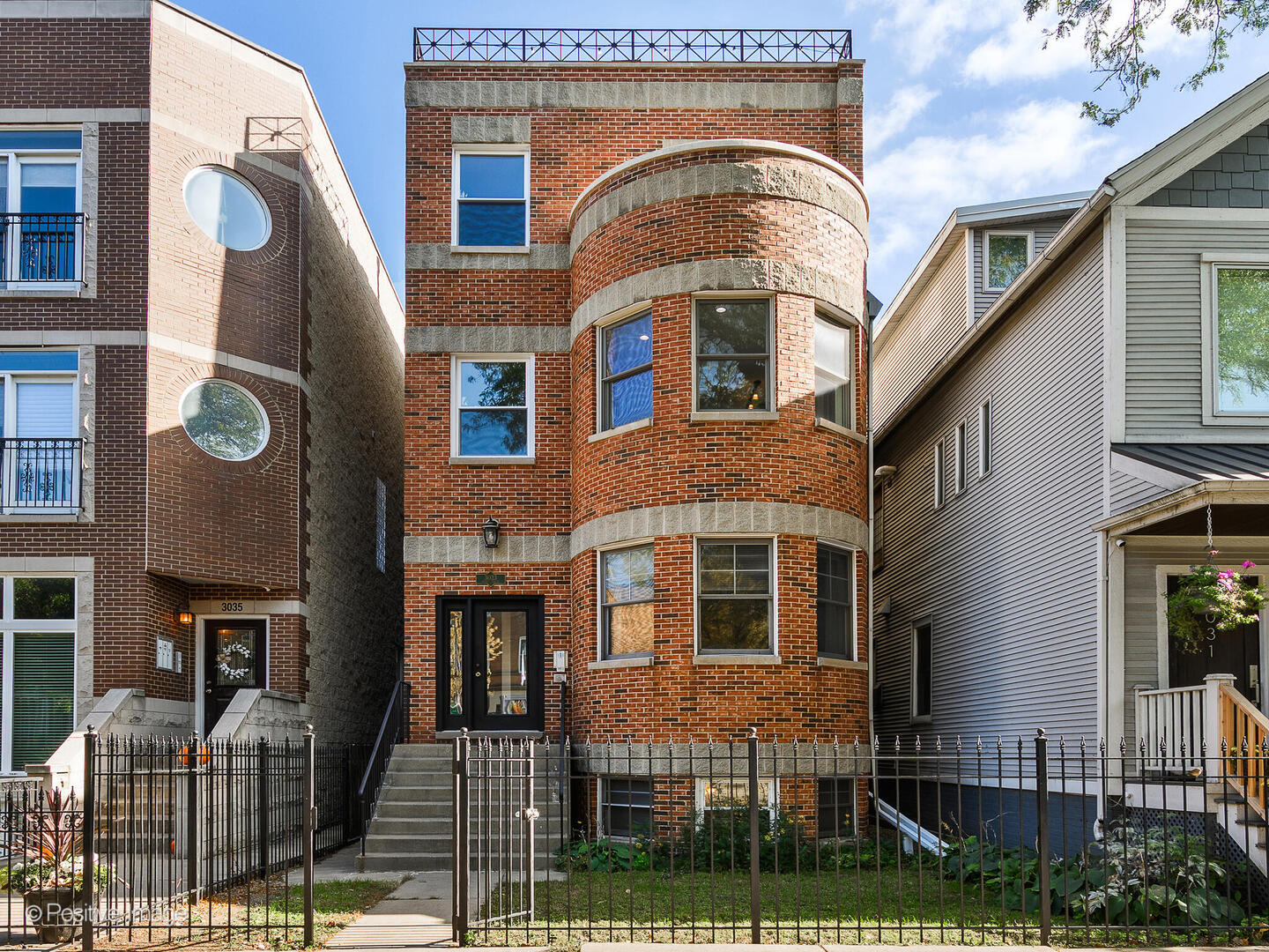3033 N Racine Avenue #2, Chicago, IL 60657