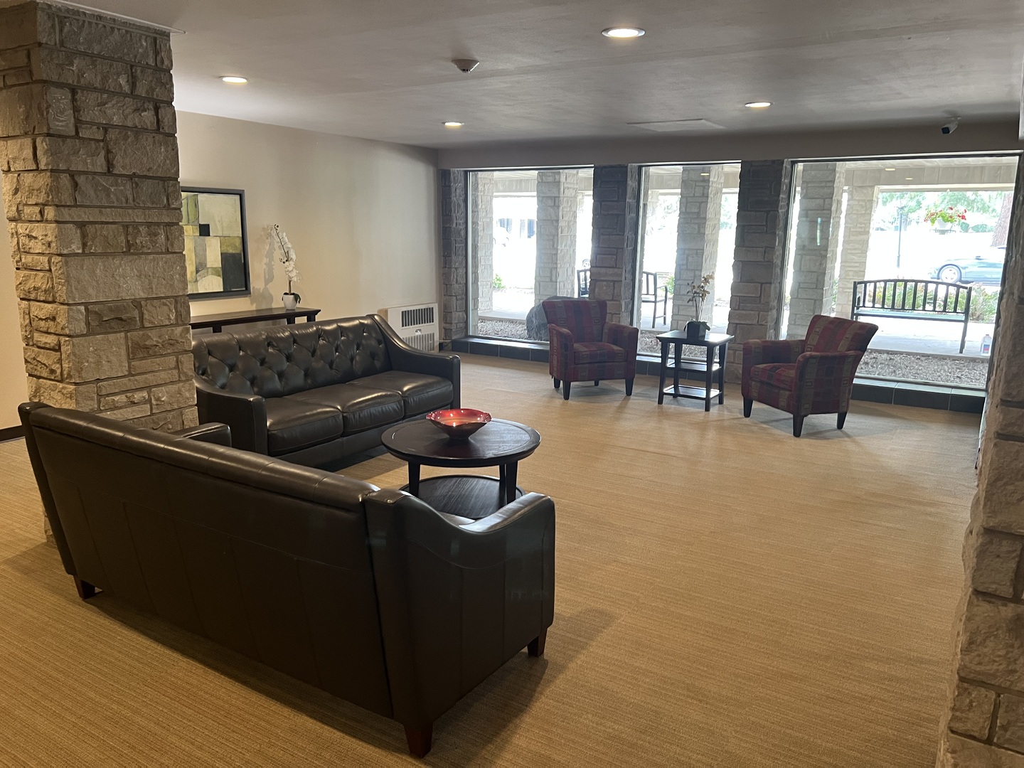 500 Thames Parkway #1F, Park Ridge, IL 60068